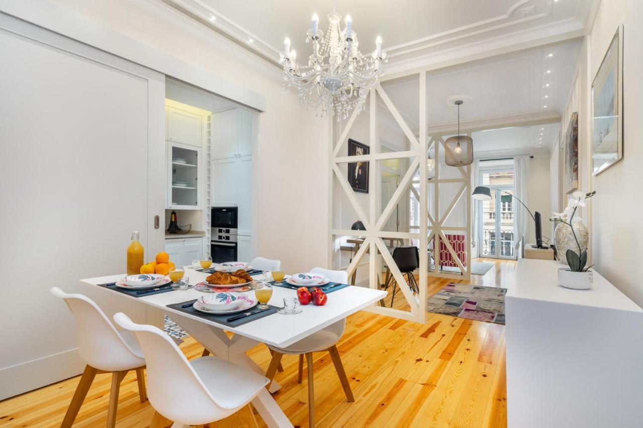 Whome Luxury Stay In Prime Location W/ Ac, Lift & Private Patio Лиссабон Экстерьер фото
