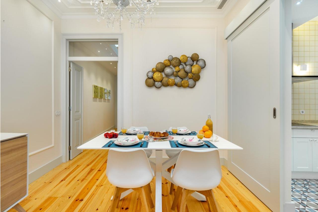 Whome Luxury Stay In Prime Location W/ Ac, Lift & Private Patio Лиссабон Экстерьер фото