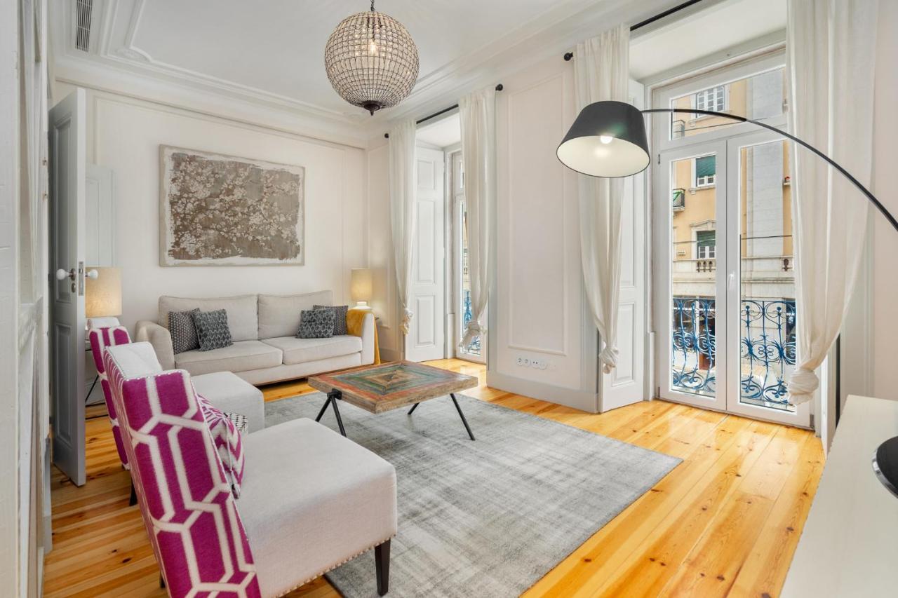 Whome Luxury Stay In Prime Location W/ Ac, Lift & Private Patio Лиссабон Экстерьер фото