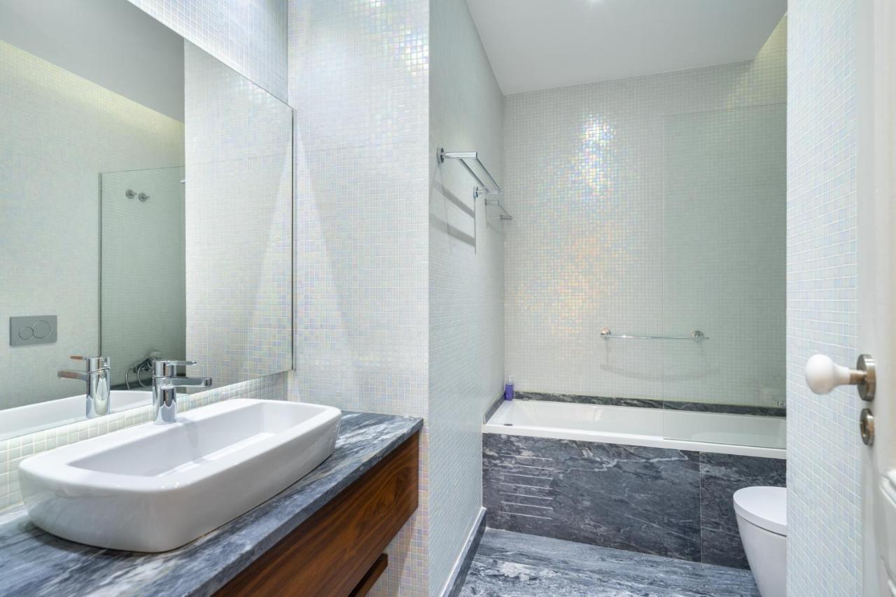 Whome Luxury Stay In Prime Location W/ Ac, Lift & Private Patio Лиссабон Экстерьер фото
